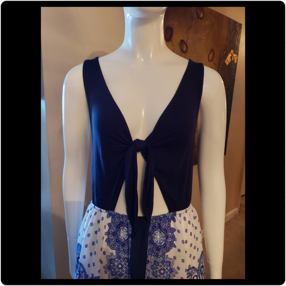 Scarf Dress - Picture 3 of 6